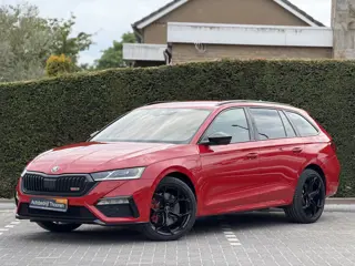 Škoda Octavia Combi 1.4 TSI RS iV PHEV Business Trekhaak | ACC | Dodehoek | Keyless | Camera
