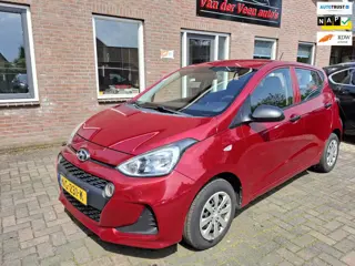 Hyundai I10 1.0i i-Motion. Zeer netjes en goed onderhouden. O.a. airco, elek.ramen, centr. deurverg 