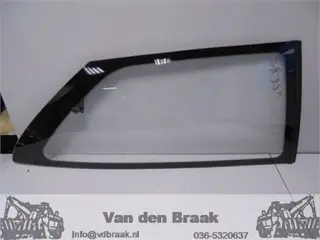 Subaru Justy 3 deurs 1995-2004 Zijruit rechts achter