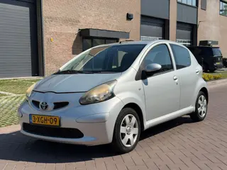Toyota Aygo 1.0 Benzine 5 Deurs Airco Elektr. Ramen