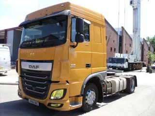 DAF XF 106.440 RHD HANDGESCHAKELD!!!!!!!!!! (bj 2016)