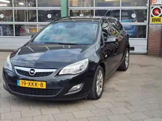 Opel Astra Sports Tourer 1.4 Turbo Edition (bj 2012)