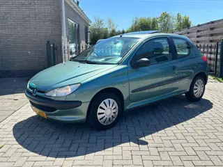 Peugeot 206 1.1 XR