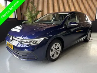 Volkswagen Golf 1.0 TSI Life LED! NAVI! DEALER ONDERHOUDEN!