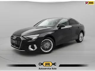 Audi A3 Limousine 30 TFSI Advanced edition * Navigatie * Parkeersensoren * Sportstoelen * Cruise Con