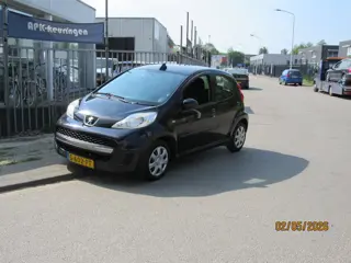 Peugeot 107 1.0-12V XS,AUTOMAAT,stuurbekrachtigin,airco,5deurs