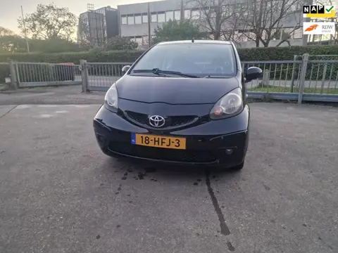 Toyota Aygo 1.0-12V Sport