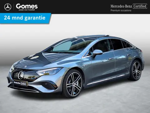 Mercedes-Benz EQE 300 Luxury Line | Panoramadak | AIRMATIC Luchtvering | DISTRONIC Afstandsassistent