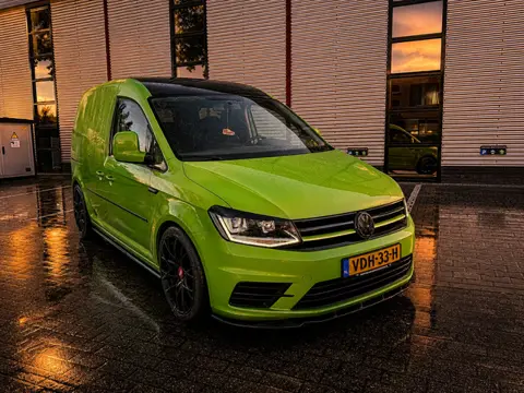 Volkswagen Caddy 2.0 TDI viper green. led .verlaagd unieke caddy 19 inch. leer