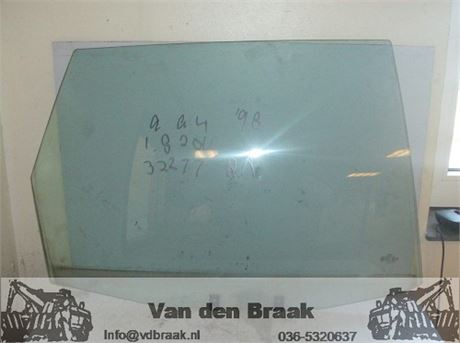 Audi A4 Avant 1995-2001 Portierraam rechts achter
