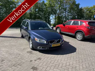 Volvo V70 1.6 T4 Limited Edition TREKHAAK LEER STOELVERWARMING NAVI