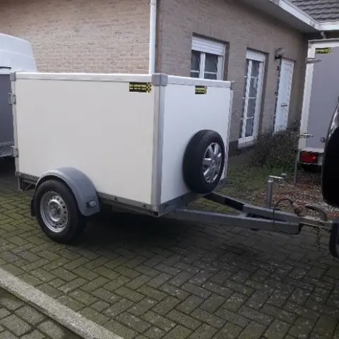Gesloten aanhangwagen