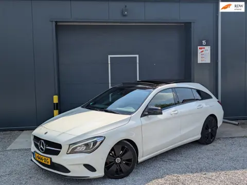 Mercedes-Benz CLA-klasse Shooting Brake Mercedes-Benz CLA-klasse Shooting Brake 180 AMG PANO Stoelve