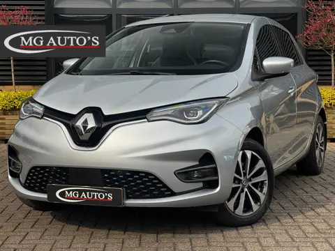 Renault ZOE R135 Intens 52 kWh | Koop Accu | Trekhaak | Navigatie | Cruise Control | Achteruitrijcam
