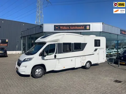 Adria MATRIX M 670 DC N24