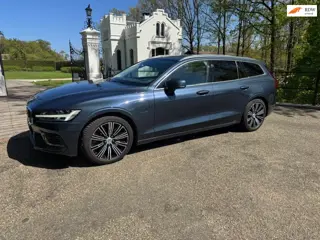 Volvo V60 T8 Twin Engine 341pk AWD R-Design,top 250km,0-100 4,9 sec, Massagestoelen, Dealer oh, Mich