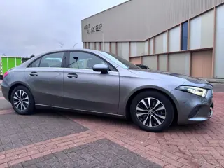 Mercedes-Benz A-klasse 200 Business Solution 7 traps automaat