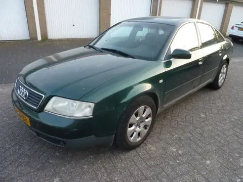 Audi A6 Limousine 2.4 5V Advance