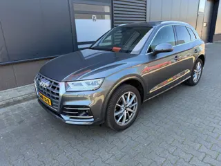 Audi Q5 50 TFSI e quattro S edition met panodak