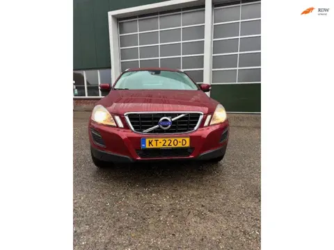 Volvo XC60 2.0 T5 245 PK Momentum Aut / Leer/PDC/STOELVERWARMING/BLUE TOOTH/ELEC STOEL LINKS