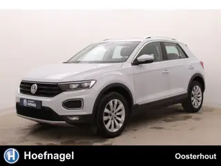 Volkswagen T-Roc 1.5 TSI Sport | Automaat | Adaptive cruise | Stoelverwarming | CarPlay | Camera | P