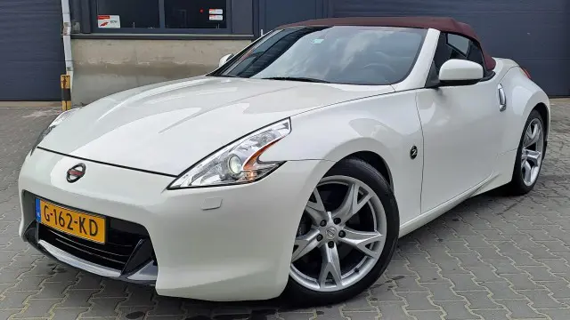 NISSAN 370Z 3.7 V6/338pk/AUT/7Traps/Xenon/Recaro/Nieuwe APK