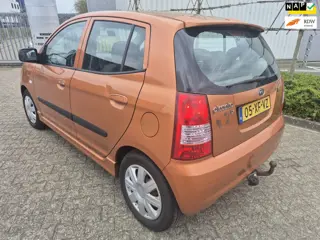 Kia Picanto APK 4-12-26 Nieuwe accu 850,-