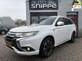 Mitsubishi Outlander 2.0 PHEV Executive Edition -AUTOMAAT-KEYLESS-CAMERA-LEDER/ALCANTARA-ROCKFORD FO