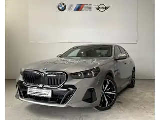 BMW 5 Serie 550e xDrive M-SPORT Pro ** LEDER, STOELVENT, ACC, HuD, B&W Sound, 20-inch LMV ** Ex. BMW