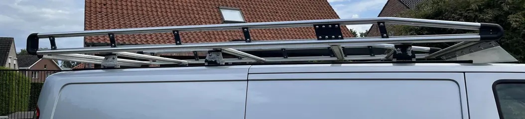 Dakdrager -Bagagedrager/Portbagage ALURACK met windspoiler en rol achterzijde