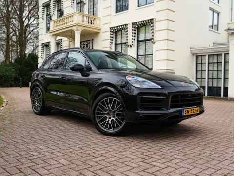 Porsche Cayenne 3.0 SportDesign l PDCC l Achterasbesturing l Stoelkoeling l Matrix l Surround View l