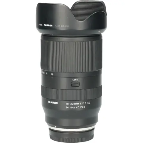 Tweedehands Tamron 18-300mm f/3.5-6.3 Di III-A VC VXD Fuji X-mount CM5950