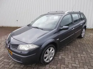 Renault Mégane Grand Tour 2.0-16V Tech Line ( APK KEURING BIJ AFLEVERING! )