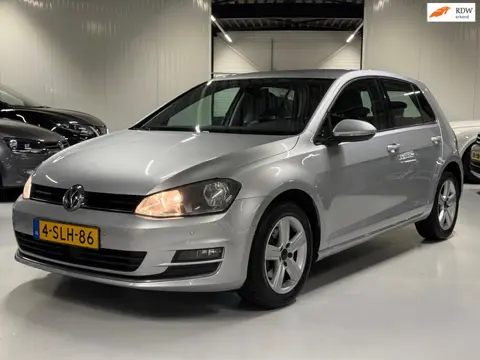 Volkswagen Golf 1.4 TSI 122PK Highline Navigatie|Messagestoel.