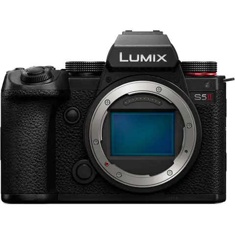 Panasonic LUMIX S5II + 24-105mm f/4.0 Macro OIS