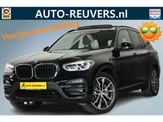 BMW X3 xDrive30e / Panorama / Navi / HUD / Keyless / Carplay / DAB