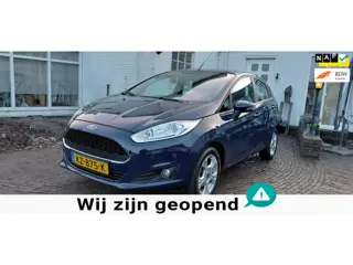 Ford Fiesta 1.0 Style Ultimate 100 % Nieuwstaat en 100 % Forddealer onderhouden