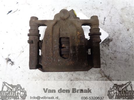 Mercedes Benz B-Klasse 2005-2011 Remklauw rechtsachter