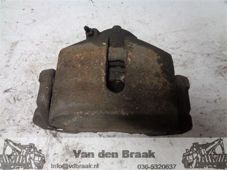 Audi A3 Hatchback 2003-2008 Remklauw rechts voor