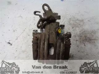 Volkswagen Golf 2003-2008 Remklauw rechts achter