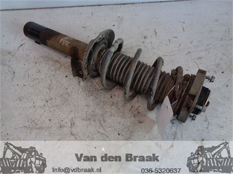 Audi A3 2.0 FSi 2003-2008 Veerpoot voorzijde