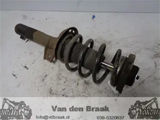 Audi A3 2.0 FSi 2003-2008 Veerpoot voorzijde