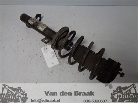 Ford Fiesta 1.3 16V 2002-2008 Veerpoot links voor