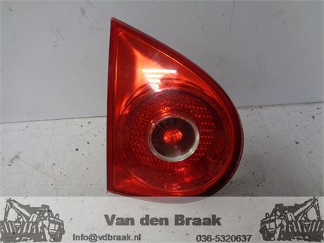 Volkswagen Golf Hatchback 2003-2008 Achterlicht links binnenzijde