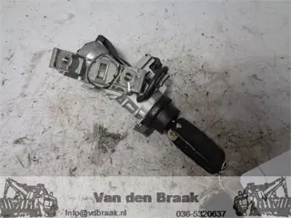 Volkswagen Golf 2003-2008 Contactslot