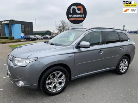 Mitsubishi Outlander | 2013 | 2.0 PHEV Instyle | AUTOMAAT | EXPORT & HANDEL