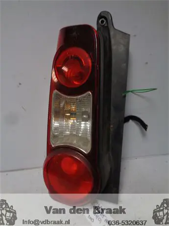Peugeot Partner 2012-2015 Achterlicht links