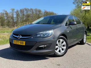 Opel Astra 1.4 Turbo Edition Navigatie NAP Airco radio-cd speler cruise control 1-EIGENAAR