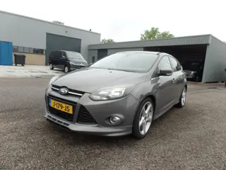Ford Focus 1.0 EcoBoost Trend OPTIE'S 2012 TURBO DRUK PROBLEEM RIJDT VERDER GOED