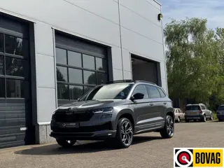Škoda Karoq 1.5 TSI ACT Sportline Business | PANORAMADAK | 19 inch lichtmetalen velgen | Sportstoele